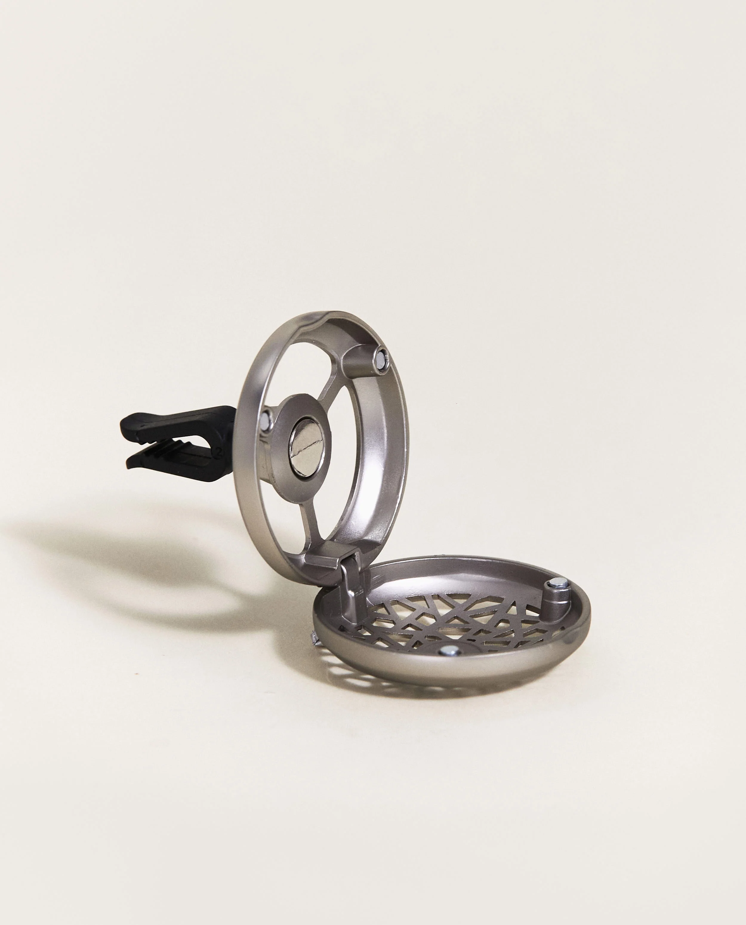 Auto diffuser Graphic - Image 3